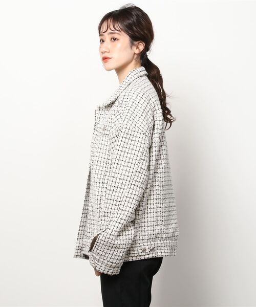 WC（ダブル シー）の「ツイード中綿ジャケット（ブルゾン・レディース・ホワイト/ブラック・FREE）」の3枚目の写真