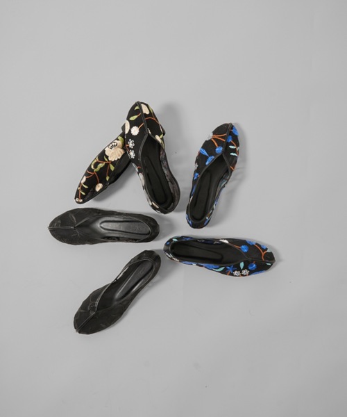 Solace（ソレイス）の「シアーエンブロイダリーチャイナパンプス（パンプス・レディース・ブラック/ブルー/ナチュラル・LL/M/L）」の10枚目の写真