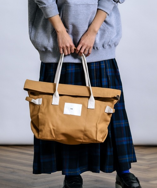 THE（ザ）の「3- THE CANVAS TOTE（トートバッグ・レディース・ホワイト/ブラック/ネイビー/レッド/オリーブ/オレンジ・ONE SIZE）」の6枚目の写真