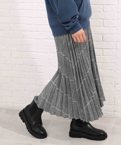 SHOO・LA・RUE（シューラルー）の「◆チェック柄プリーツスカート（スカート・レディース・ブラック系1/ダークブラウン系1/ブラウン系その他2・00）」の14枚目の写真