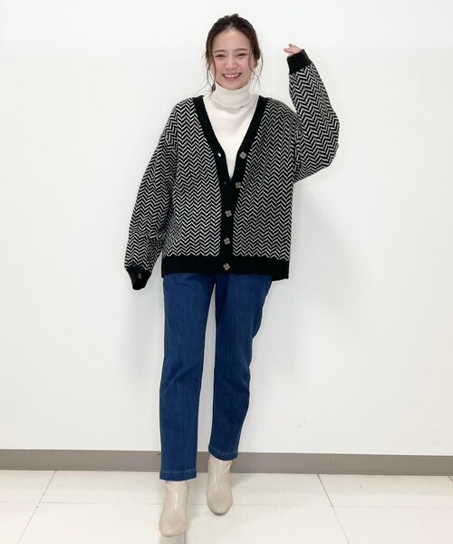 SHOO・LA・RUE(シューラルー)の「◆へリンボーン柄ジャガードニットカーディガン(カーディガン/ボレロ・レディース・ベージュ系その他6/ブラック系3・00)」の19枚目の写真