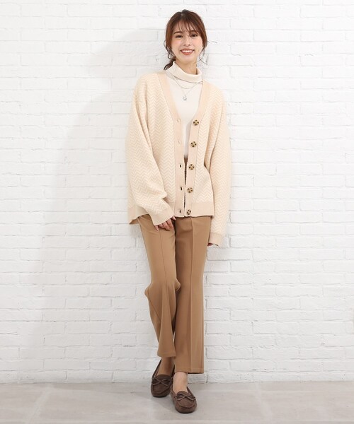 SHOO・LA・RUE(シューラルー)の「◆へリンボーン柄ジャガードニットカーディガン(カーディガン/ボレロ・レディース・ベージュ系その他6/ブラック系3・00)」の22枚目の写真