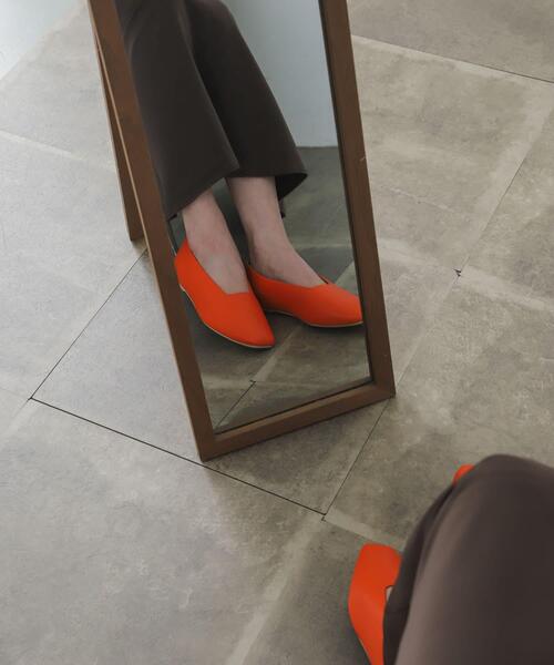 SENSE OF PLACE by URBAN RESEARCH（センスオブプレイスバイアーバンリサーチ）の「スクエアカットフラットシューズ（その他シューズ・レディース・ブラック/パープル/オレンジ/アイボリー/ライトカーキ・SMALL/MEDIUM/LARGE）」の7枚目の写真