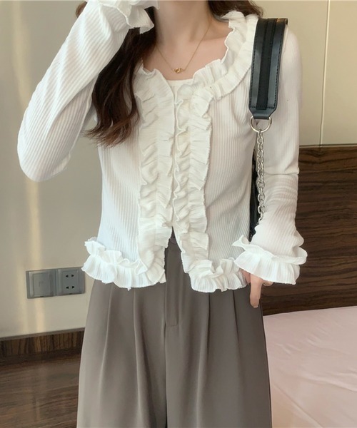 Jewelobe(ジュエローブ)の「フリルディテールカットブラウス(Tシャツ/カットソー・レディース・ホワイト/杢グレー/ブラック・FREE)」の1枚目の写真