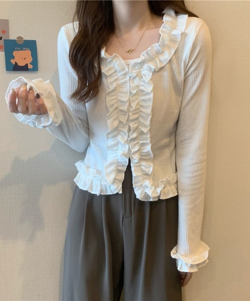 Jewelobe(ジュエローブ)の「フリルディテールカットブラウス(Tシャツ/カットソー・レディース・ホワイト/杢グレー/ブラック・FREE)」の4枚目の写真