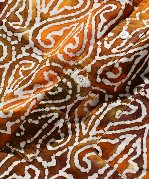 BEAMS PLUS（ビームスプラス）の「BEAMS PLUS / バティックプリント プルオーバー バンドカラー シャツ（シャツ/ブラウス・メンズ・ブルー系その他/ブルー系その他2/オレンジ系その他・LARGE/SMALL/MEDIUM/X-LARGE）」の19枚目の写真