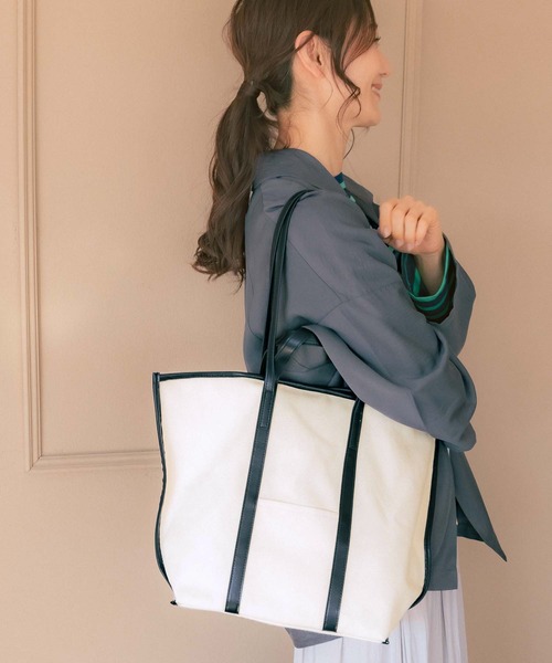 LEPSIM(レプシィム)の「サスティナキャンバス BIGトート 264286(トートバッグ・レディース・ブラック/ブラウン・ONE SIZE)」の2枚目の写真