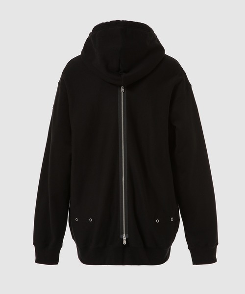TAKAHIROMIYASHITATheSoloIst.(タカヒロミヤシタザソロイスト)の「oversizsd bondage hoodie(パーカー・メンズ・ブラック・44/46)」の2枚目の写真