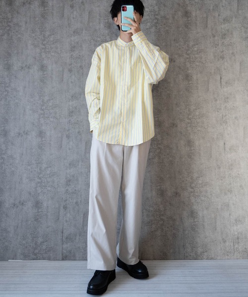 Anytime Songs(エニータイムソングス)の「綿ブロードバンドカラービッグシャツ(シャツ/ブラウス・メンズ・ホワイト/グリーン/グレイッシュベージュ/サックスブルー/ブラック/イエロー/ラベンダー/ホワイト系その他/サックスブルー系/グリーン系その他/ブラック系その他・LARGE/MEDIUM/X-LARGE)」の22枚目の写真