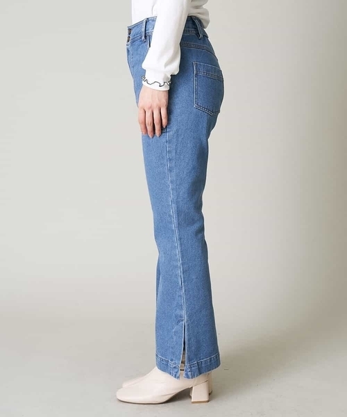 A de a.v.v（アードアー・ヴェ・ヴェ）の「［SET UP対応］デニムフレアパンツ（デニムパンツ・レディース・ブルー・38/36）」の6枚目の写真