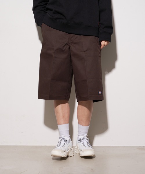 Dickies(ディッキーズ)の「【DICKIES/ディッキーズ】JPセルフォンワークショーツ 182M40WD13 ワイドショーツ ワンポイント(その他パンツ・メンズ・ブラック/ブラウン/グリーン/チャコールグレー/オレンジ/ロイヤルブルー/ネイビー/ベージュ/カーキ/アーミー/パープル・30inch/36inch/32inch/28inch/34inch)」の4枚目の写真