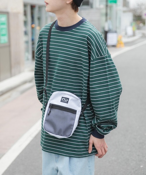 WEGO(ウィゴー)の「WEGO/ロゴメッシュミニショルダー(ショルダーバッグ・メンズ・ホワイト/ブラック/レッド・FREE)」の5枚目の写真