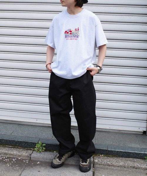 WHO'S WHO gallery(フーズフーギャラリー)の「【BLESS YOU/ブレスユー】フラワーバンチTEE(Tシャツ/カットソー・レディース・グリーン/ホワイト/アッシュグレー/ネイビー/サックスブルー・FREE)」の14枚目の写真