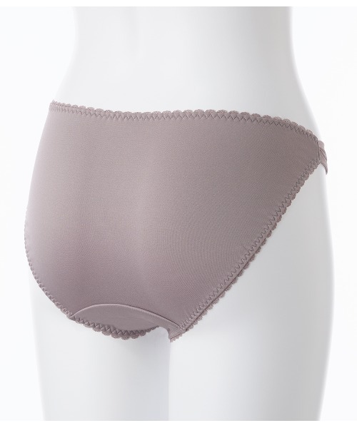 PEACH JOHN（ピーチジョン）の「【脇高カップで盛りメイク。レースブラ＆ショーツ２点セット】チュールカシュクールブラジャー＆ショーツセットもりこれ（ブラ&ショーツ・レディース・ブラック/ネイビー/ピンク/ミント/チェリーピンク/アッシュグレー/ボルドー/スモークピンク・B65/B70/C70/D70/B75/C65/C75/D65/D75/E65/E70/E75）」の16枚目の写真