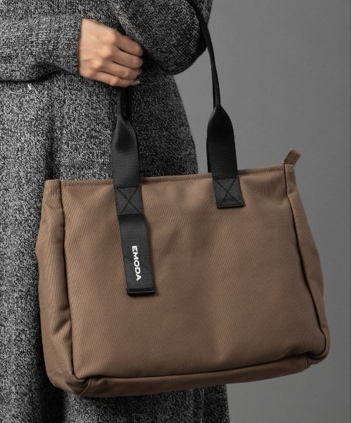 EMODA（エモダ）の「EMODA/エモダ　キャンバスグログランA4トート（トートバッグ・レディース・ブラック/オフホワイト/ブラウン系その他・FREE）」の3枚目の写真