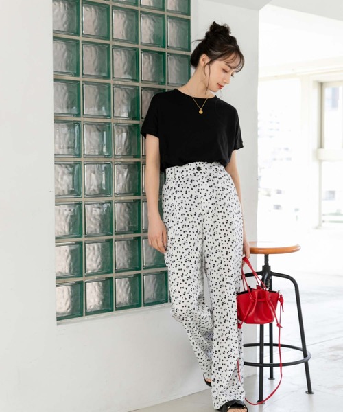fifth（フィフス）の「小花柄ワイドパンツ（その他パンツ・レディース・ブラック/ホワイト・M）」の6枚目の写真