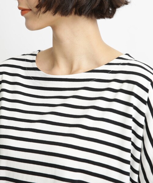 SHOO・LA・RUE（シューラルー）の「◆【接触冷感/洗濯機可】タック フレンチスリーブ Tシャツ（Tシャツ/カットソー・レディース・ブラック/オリーブ/ホワイト系/ブラック系2/ブルー系2/ピンク系・00）」の10枚目の写真