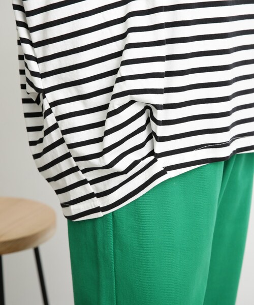 SHOO・LA・RUE（シューラルー）の「◆【接触冷感/洗濯機可】タック フレンチスリーブ Tシャツ（Tシャツ/カットソー・レディース・ブラック/オリーブ/ホワイト系/ブラック系2/ブルー系2/ピンク系・00）」の12枚目の写真