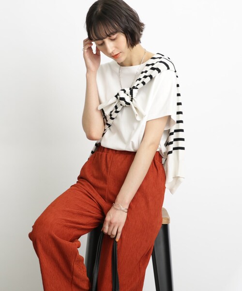 SHOO・LA・RUE（シューラルー）の「◆【接触冷感/洗濯機可】タック フレンチスリーブ Tシャツ（Tシャツ/カットソー・レディース・ブラック/オリーブ/ホワイト系/ブラック系2/ブルー系2/ピンク系・00）」の17枚目の写真