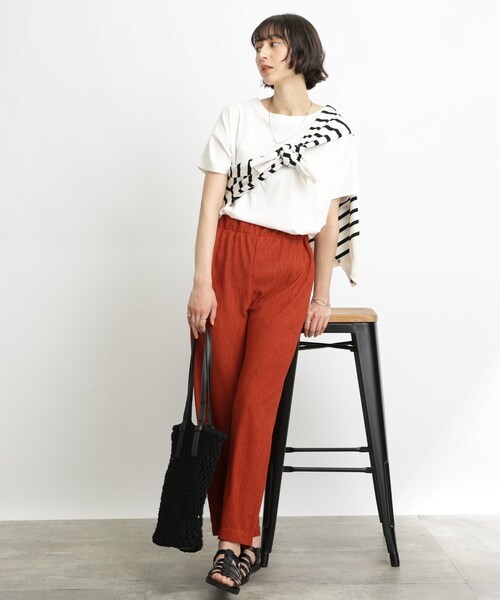 SHOO・LA・RUE（シューラルー）の「◆【接触冷感/洗濯機可】タック フレンチスリーブ Tシャツ（Tシャツ/カットソー・レディース・ブラック/オリーブ/ホワイト系/ブラック系2/ブルー系2/ピンク系・00）」の18枚目の写真