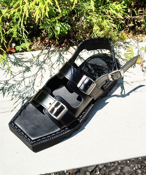 MAISON SPECIAL（メゾンスペシャル）の「《ユニセックスアイテム》【SPECIAL SHOES FACTORY コラボ】東京産ビブラムタンクソールスクエアトゥダブルベルトバックストラップサンダル 【MAISON SPECIAL/メゾンスペシャル】（サンダル・メンズ・ブラック・25.5/26.5/27.5/24.5/23.5）」の4枚目の写真