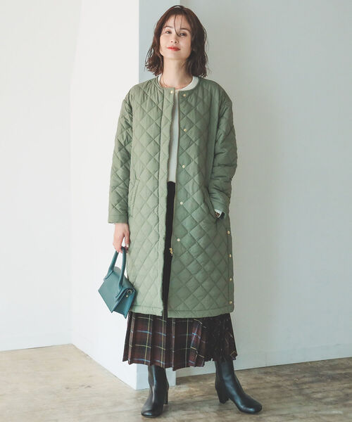 B:MING by BEAMS（ビーミングバイビームス）の「B:MING by BEAMS / キルト ロング コート（ノーカラージャケット・レディース・オリーブ/アイボリー/ブラック・MEDIUM/SMALL）」の13枚目の写真