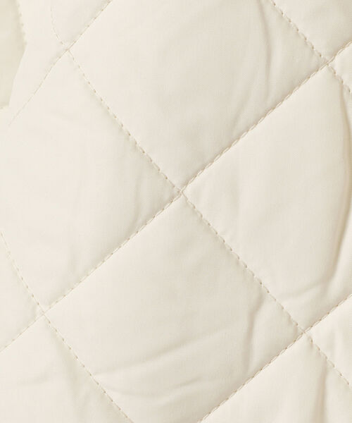 B:MING by BEAMS（ビーミングバイビームス）の「B:MING by BEAMS / キルト ロング コート（ノーカラージャケット・レディース・オリーブ/アイボリー/ブラック・MEDIUM/SMALL）」の10枚目の写真