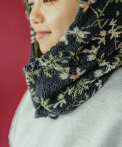 キルトｘボアリバーシブルフードネックウォーマー