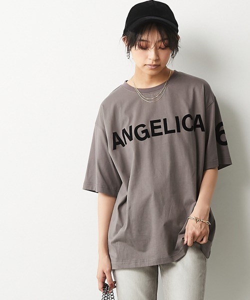 CHIC STYLE(シックスタイル)の「<大きいサイズ>綿100%フロッキープリントTシャツ シックスタイル(Tシャツ/カットソー・レディース・オフホワイト/モカ・7/8/2/3/4/6/5)」の2枚目の写真