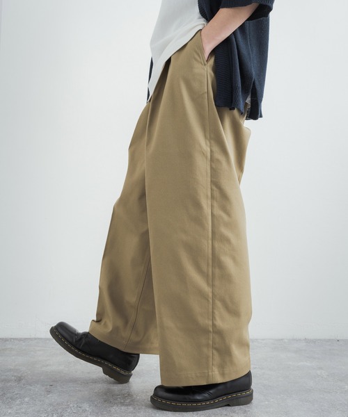 Audience(オーディエンス)の「CAVE カツラギ 1タックセンタープレスワイドパンツ AUD3526(チノパンツ・メンズ・ネイビー/アーミー/キナリ/カーキ・L/XL/M)」の8枚目の写真