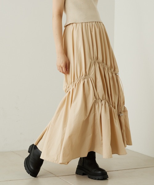 Chico（チコ）の「ドロストナイロンボリュームスカート（スカート・レディース・ブラック/ベージュ/カーキ・FREE）」の10枚目の写真