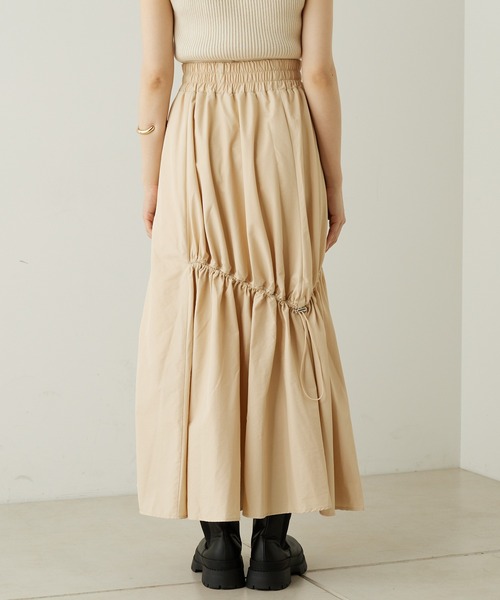 Chico（チコ）の「ドロストナイロンボリュームスカート（スカート・レディース・ブラック/ベージュ/カーキ・FREE）」の22枚目の写真