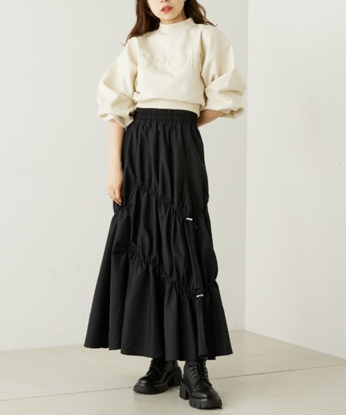 Chico（チコ）の「ドロストナイロンボリュームスカート（スカート・レディース・ブラック/ベージュ/カーキ・FREE）」の5枚目の写真