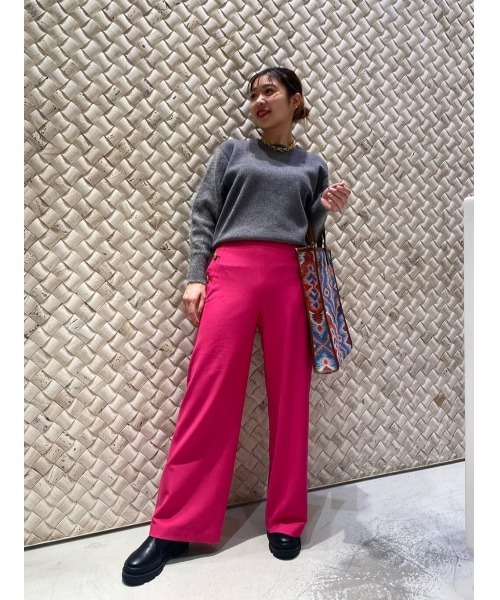 allureville（アルアバイル）の「トリニティWフェイスプルオーバー