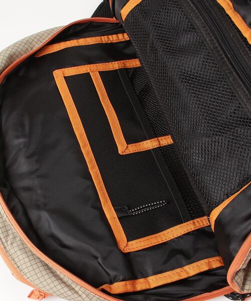 BILLABONG(ビラボン)の「BILLABONG メンズ 【A/Div.】 AXIS DAY PACK バッグ 【2022年秋冬モデル】/ビラボンバックパック・リュックサック(バックパック/リュック・メンズ・ブラック/ベージュ/グリーン系その他・FREE)」の7枚目の写真