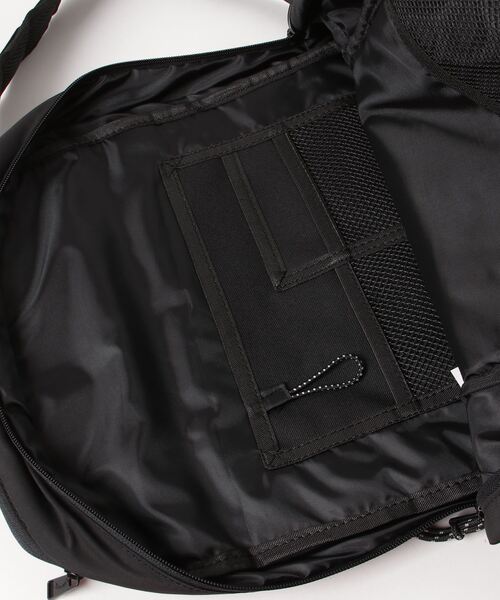 BILLABONG(ビラボン)の「BILLABONG メンズ 【A/Div.】 AXIS DAY PACK バッグ 【2022年秋冬モデル】/ビラボンバックパック・リュックサック(バックパック/リュック・メンズ・ブラック/ベージュ/グリーン系その他・FREE)」の6枚目の写真