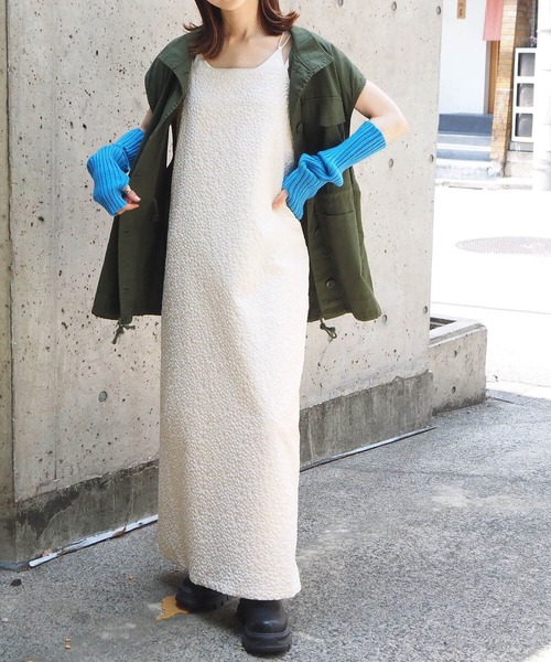 tiptop（ティップトップ）の「キャミワンピース（ワンピース・レディース・ブラック/アイボリー/ホワイト系その他/ブラック系その他/ブルー系その他/ブラック系その他2・FREE）」の3枚目の写真