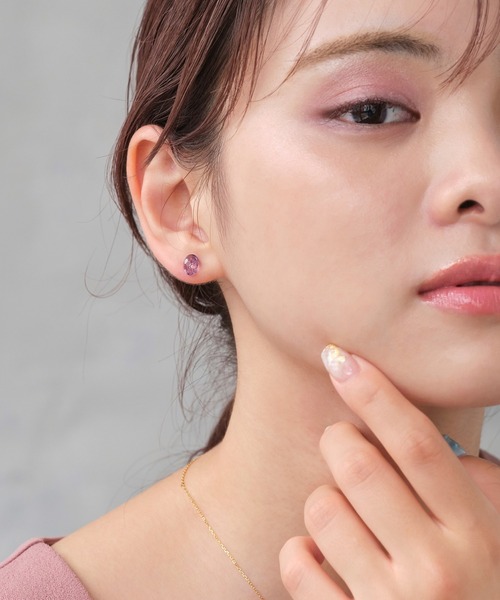 Phoebe(フィービィー)の「<ラストワン>【K14GF】アメシスト&パールバックキャッチピアス/天然石(ピアス(両耳用)・レディース・パープル・FREE)」の2枚目の写真