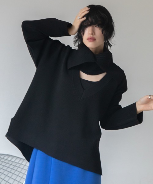 VACANCY（ヴァカンシー）の「ネックウォーマー付きVネックニット（ニット/セーター・レディース・ブラック/グレー/ホワイト・FREE）」の2枚目の写真