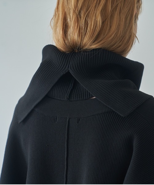 VACANCY（ヴァカンシー）の「ネックウォーマー付きVネックニット（ニット/セーター・レディース・ブラック/グレー/ホワイト・FREE）」の10枚目の写真