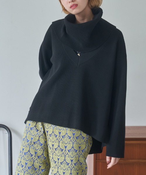 VACANCY（ヴァカンシー）の「ネックウォーマー付きVネックニット（ニット/セーター・レディース・ブラック/グレー/ホワイト・FREE）」の14枚目の写真