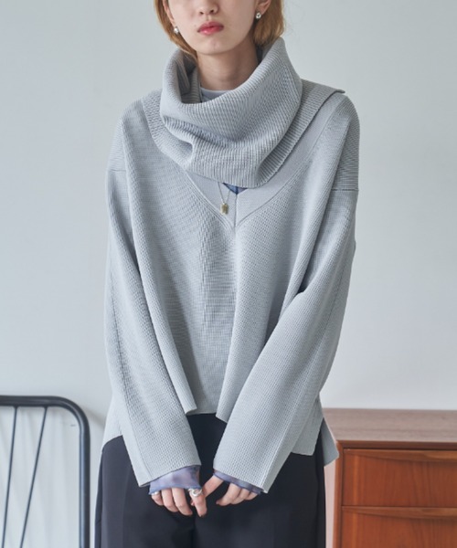 VACANCY（ヴァカンシー）の「ネックウォーマー付きVネックニット（ニット/セーター・レディース・ブラック/グレー/ホワイト・FREE）」の7枚目の写真