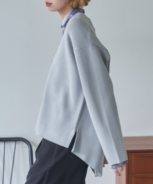 VACANCY（ヴァカンシー）の「ネックウォーマー付きVネックニット（ニット/セーター・レディース・ブラック/グレー/ホワイト・FREE）」の12枚目の写真