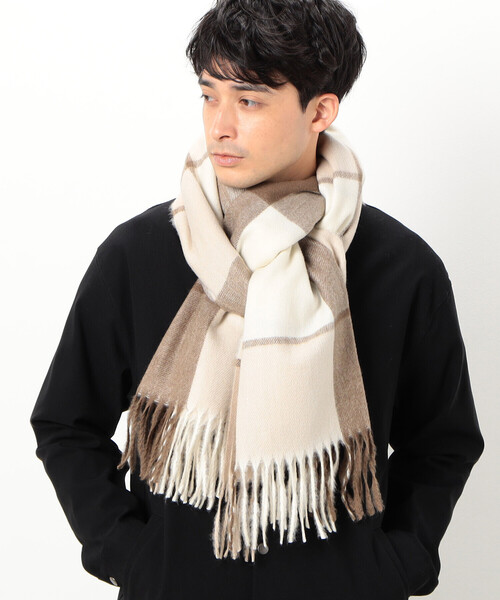 MONO　COMME CA（モノコムサ）の「ブロックチェック柄　ストール（ストール/ショール・レディース・ブラック系/ベージュ/イエロー/サックスブルー・FREE）」の5枚目の写真