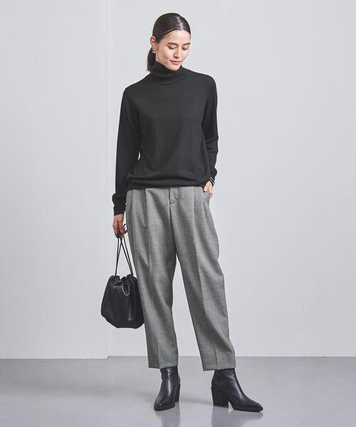 UNITED ARROWS（ユナイテッドアローズ）の「W 16G タートルネック ニット（ニット/セーター・レディース・オフホワイト/ブラック/ベージュ・FREE）」の9枚目の写真