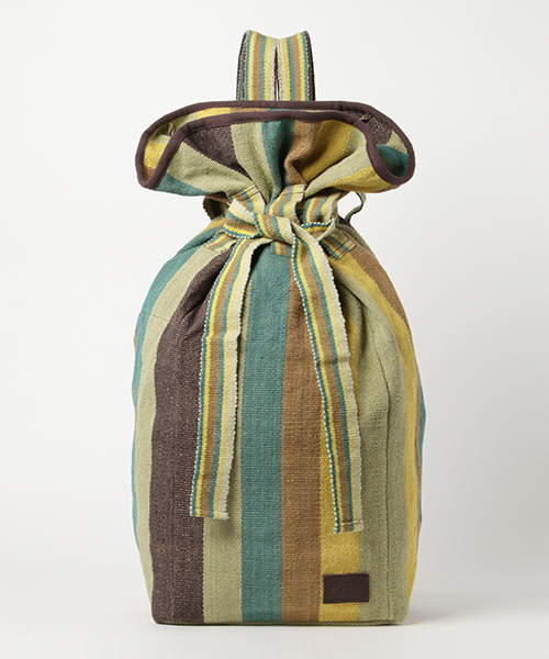 チャイハネ(チャイハネ)の「【チャイハネ】ネパール手織りコットンBIGリュック(バックパック/リュック・メンズ・ホワイト/パープル/ホワイト×ブルー/イエロー系その他/レッド系その他/ブルー/グリーン/レッド/ブルー系その他/ダークブルー/グリーン系その他・FREE)」の4枚目の写真