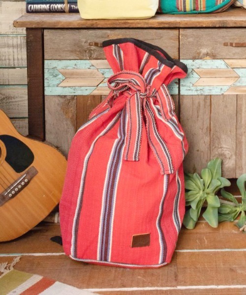 チャイハネ(チャイハネ)の「【チャイハネ】ネパール手織りコットンBIGリュック(バックパック/リュック・メンズ・ホワイト/パープル/ホワイト×ブルー/イエロー系その他/レッド系その他/ブルー/グリーン/レッド/ブルー系その他/ダークブルー/グリーン系その他・FREE)」の10枚目の写真