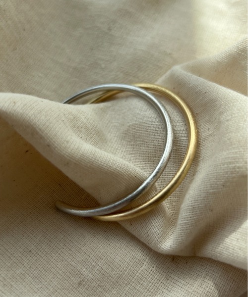 ciite'（シーテ）の「細幅シンプル メタルバングル（バングル/リストバンド・レディース・ゴールド/シルバー・FREE）」の11枚目の写真