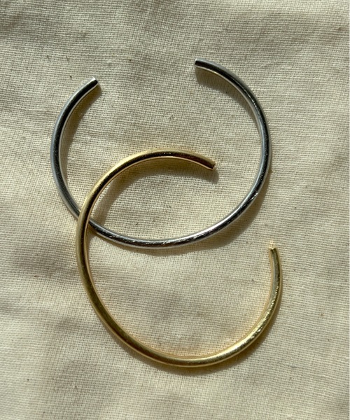 ciite'（シーテ）の「細幅シンプル メタルバングル（バングル/リストバンド・レディース・ゴールド/シルバー・FREE）」の14枚目の写真