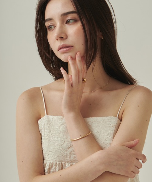 ciite'（シーテ）の「細幅シンプル メタルバングル（バングル/リストバンド・レディース・ゴールド/シルバー・FREE）」の22枚目の写真